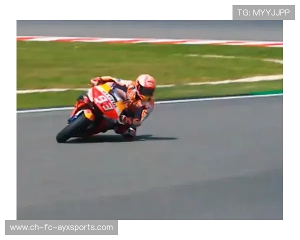 MotoGP马奎斯极限刹车救车成功